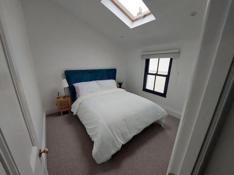 Large Newly Refurbished House Close To Harbour Bristol Exteriör bild